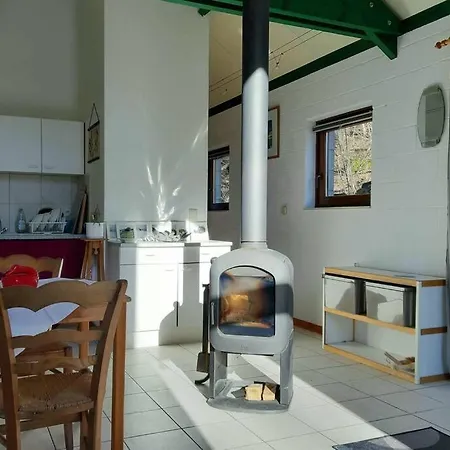 La Maison Sous Les Arbres Дом отдыха