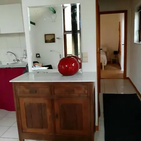 La Maison Sous Les Arbres Дом отдыха Гуви