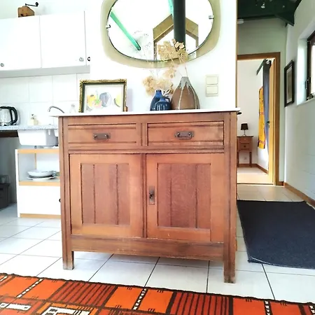 La Maison Sous Les Arbres